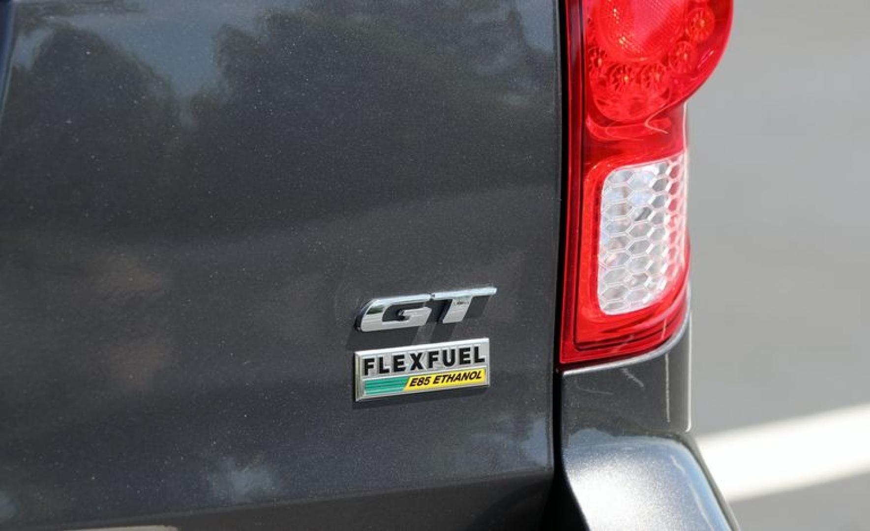 2017 Silver /Black Dodge Grand Caravan GT (2C4RDGEG0HR) with an 3.6L V6 DOHC 24V engine, 6A transmission, located at 3160 South Valley View Blvd, Las Vegas, NV, 89146, (888) 750-6845, 36.132458, -115.190247 - The 2017 Dodge Grand Caravan is all about transporting a bunch of people at an affordable price. This seven-passenger minivan undercuts its least expensive competitor by thousands of dollars when new. Even when loaded to the hilt with options, the price tag doesn't come close to its high-rent rivals - Photo#9