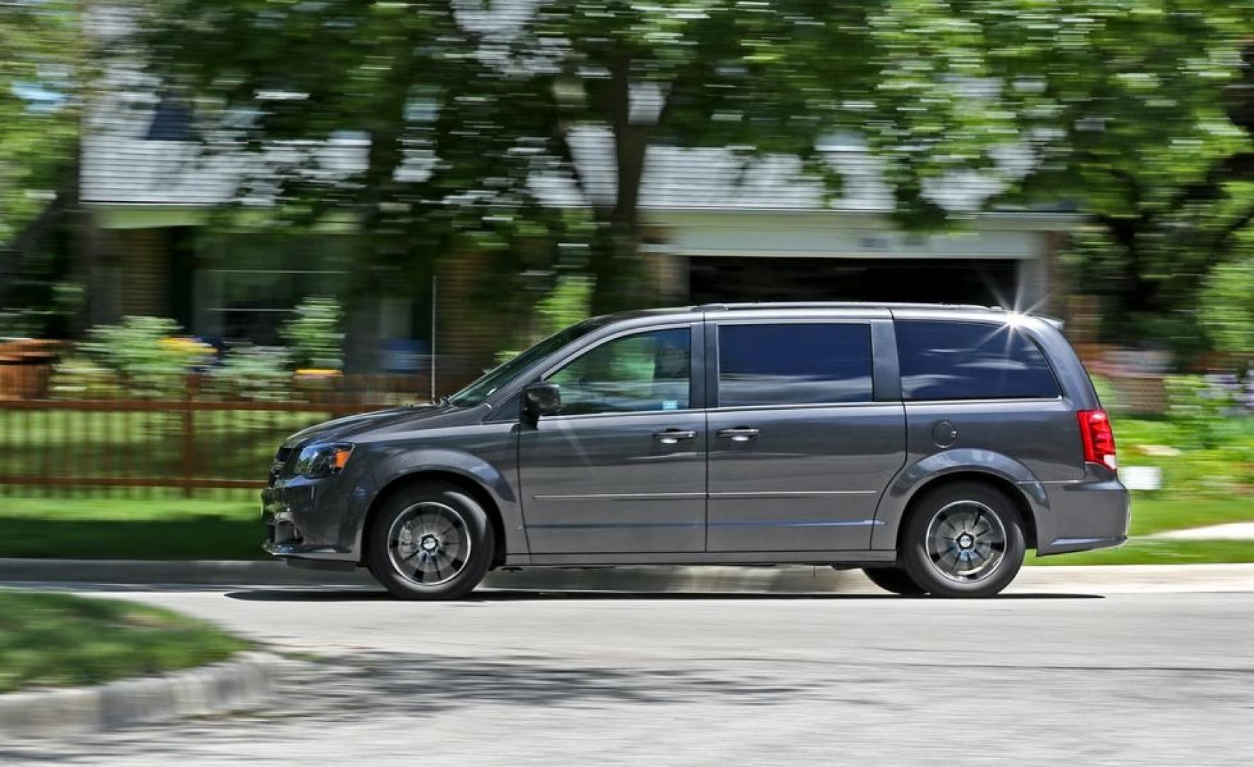 2017 Silver /Black Dodge Grand Caravan GT (2C4RDGEG0HR) with an 3.6L V6 DOHC 24V engine, 6A transmission, located at 3160 South Valley View Blvd, Las Vegas, NV, 89146, (888) 750-6845, 36.132458, -115.190247 - The 2017 Dodge Grand Caravan is all about transporting a bunch of people at an affordable price. This seven-passenger minivan undercuts its least expensive competitor by thousands of dollars when new. Even when loaded to the hilt with options, the price tag doesn't come close to its high-rent rivals - Photo#1