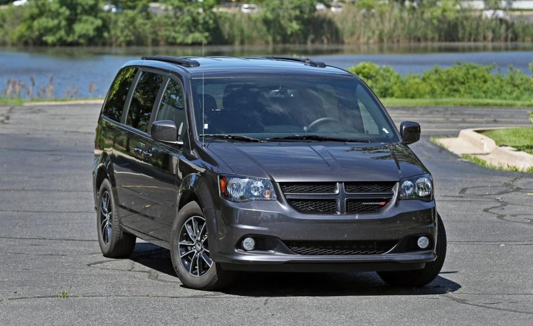 2017 Silver /Black Dodge Grand Caravan GT (2C4RDGEG0HR) with an 3.6L V6 DOHC 24V engine, 6A transmission, located at 3160 South Valley View Blvd, Las Vegas, NV, 89146, (888) 750-6845, 36.132458, -115.190247 - The 2017 Dodge Grand Caravan is all about transporting a bunch of people at an affordable price. This seven-passenger minivan undercuts its least expensive competitor by thousands of dollars when new. Even when loaded to the hilt with options, the price tag doesn't come close to its high-rent rivals - Photo#4