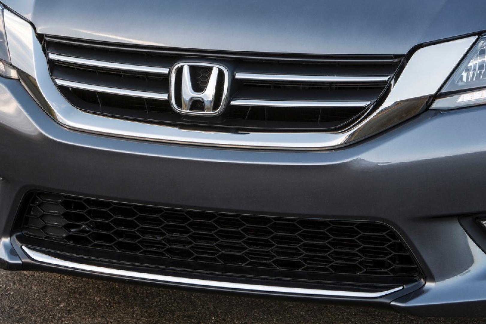 2014 Charcoal /Graphite Honda Accord Sport Sedan CVT (1HGCR2F54EA) with an 2.4L L4 DOHC 16V engine, Continuously Variable Transmission transmission, located at 3160 South Valley View Blvd, Las Vegas, NV, 89146, (888) 750-6845, 36.132458, -115.190247 - The 2014 Honda Accord earns top honors in the midsize sedan class with its mix of excellent packaging, superb fuel economy and rewarding performance. vehicle overview After last year's complete redesign, which resulted in a slimmer, more fuel-efficient Honda Accord with a higher-end cabin ambien - Photo#19