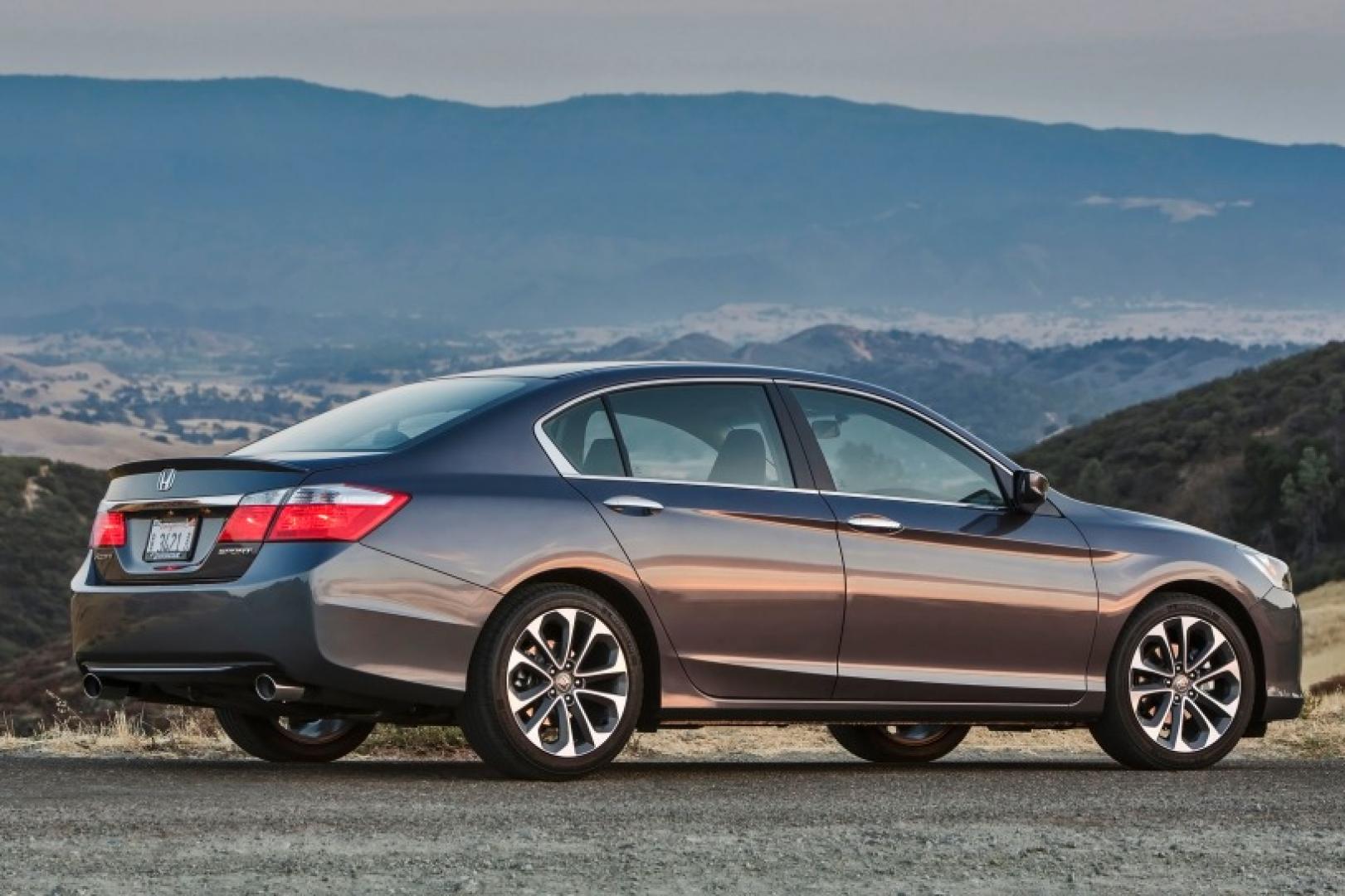2014 Charcoal /Graphite Honda Accord Sport Sedan CVT (1HGCR2F54EA) with an 2.4L L4 DOHC 16V engine, Continuously Variable Transmission transmission, located at 3160 South Valley View Blvd, Las Vegas, NV, 89146, (888) 750-6845, 36.132458, -115.190247 - The 2014 Honda Accord earns top honors in the midsize sedan class with its mix of excellent packaging, superb fuel economy and rewarding performance. vehicle overview After last year's complete redesign, which resulted in a slimmer, more fuel-efficient Honda Accord with a higher-end cabin ambien - Photo#8