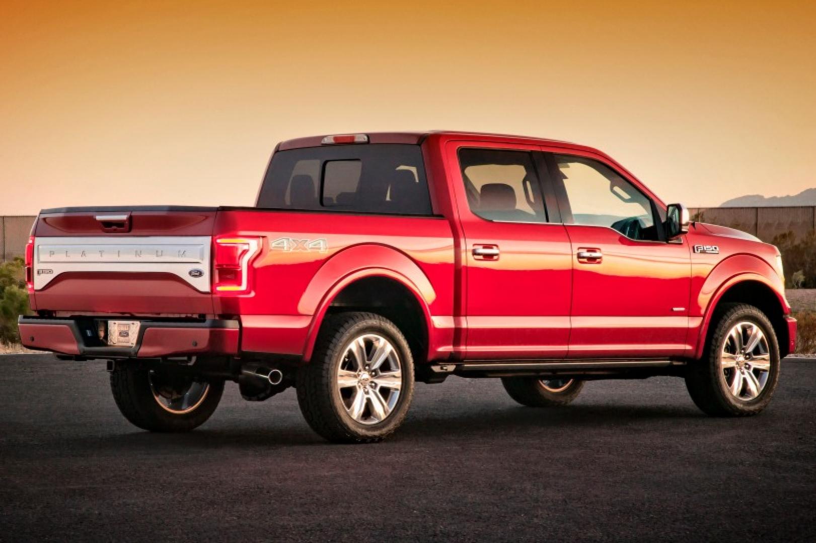 2015 Red /Maroon Ford F-150 XLT SuperCrew 6.5-ft. Bed 4WD (1FTEW1CG7FK) with an 3.5L V6 TURBO engine, 6-Speed Automatic transmission, located at 3160 South Valley View Blvd, Las Vegas, NV, 89146, (888) 750-6845, 36.132458, -115.190247 - The redesigned 2015 Ford F-150 may not look all that different, but those familiar lines disguise what is unquestionably the most sophisticated and capable version of this best-selling pickup ever to hit the road. vehicle overview In the face of brand-new full-size pickup models from its major c - Photo#1